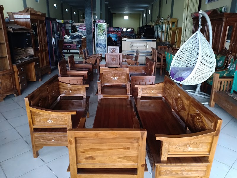 Cilacap Furniture: Karya Seni yang Menyatu dengan Hidup Sehari-hari